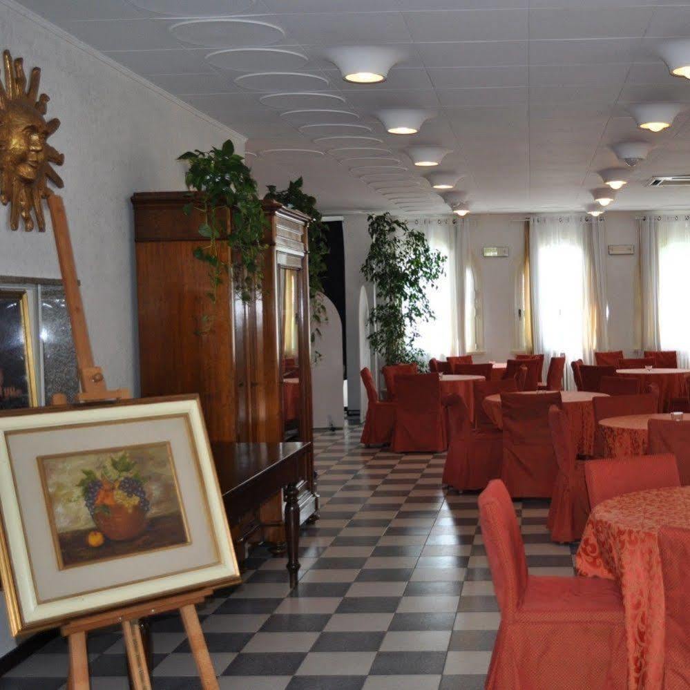 Hotel Oceano Peschiera del Garda Exterior foto
